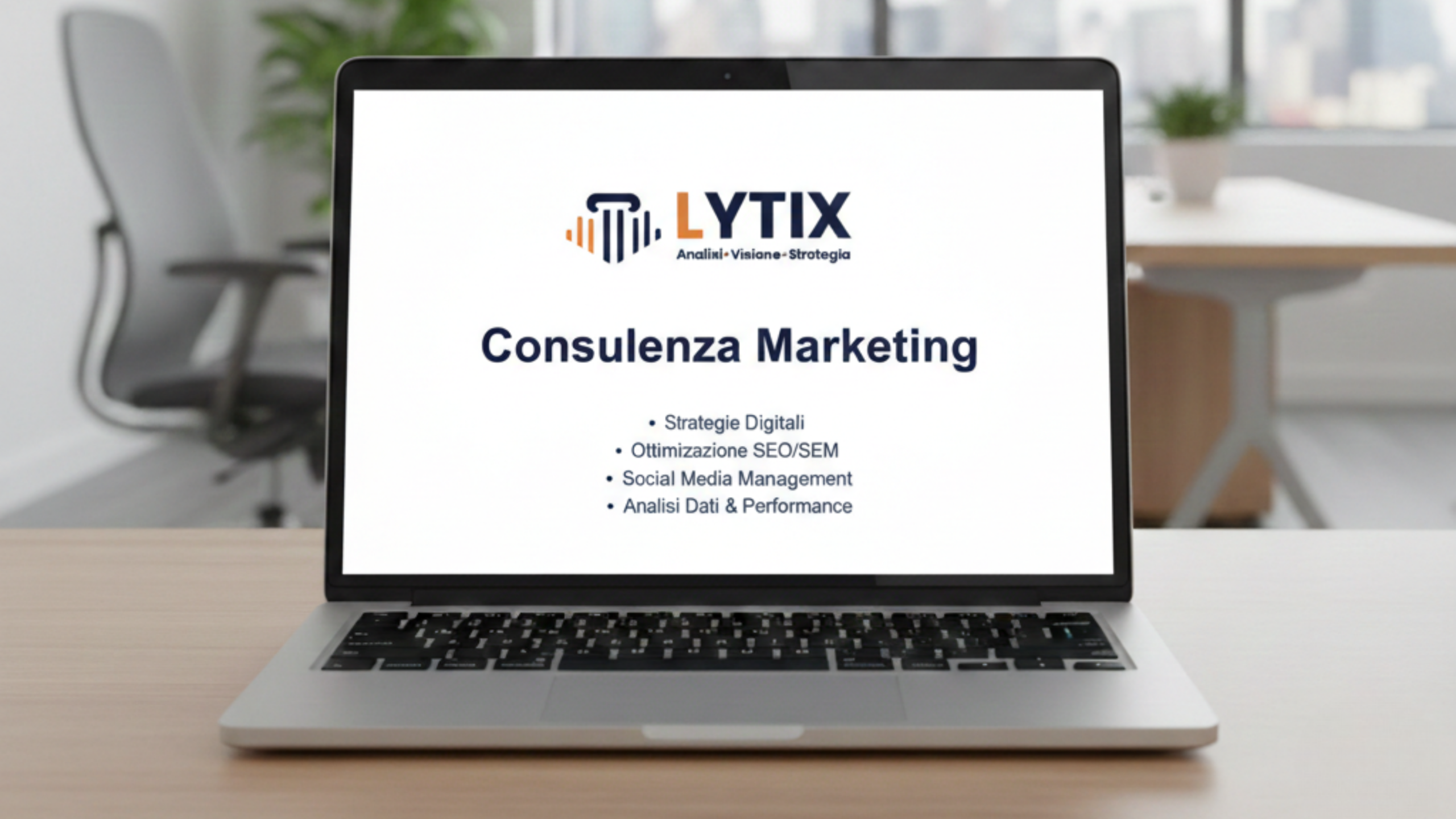 Laptop LYTIX con servizi e consulenza marketing